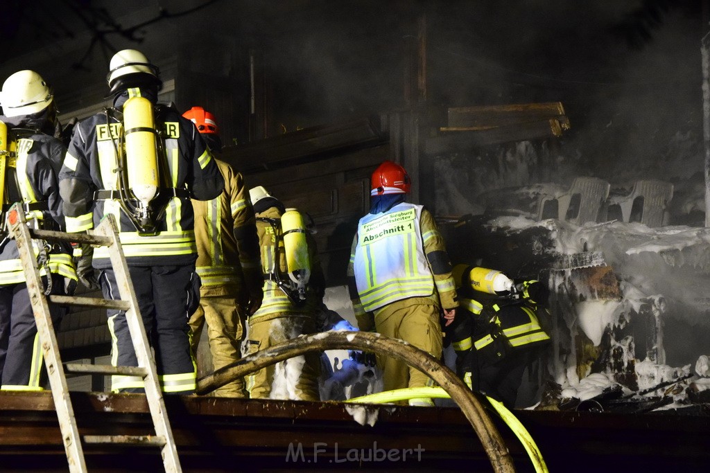 Grossfeuer Einfamilienhaus Siegburg Muehlengrabenstr P0383.JPG - Miklos Laubert